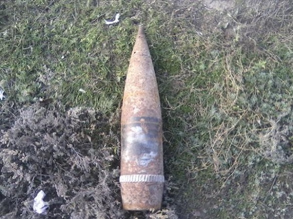 На Черкащині чоловік знайшов артилерійський снаряд