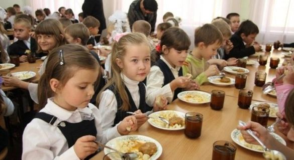 З початку наступного року у черкаських школах хочуть запровадити доплату за харчування
