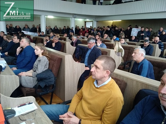 Скасувати не можна залишити: черкаські депутати проголосували про скасування тарифу за негабарит