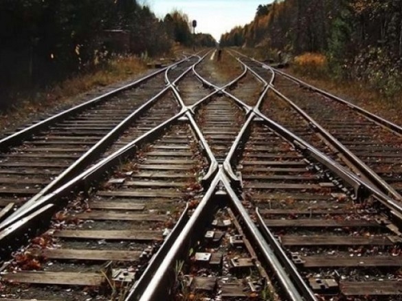 На Черкащині неповнолітній хлопець кинувся під потяг