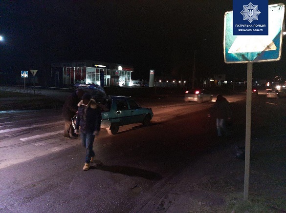 На одній із вулиць у Черкасах легковик збив 51-річну жінку (ФОТО)