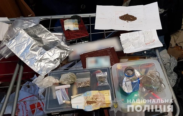 Правоохоронці на Черкащині знайшли боєприпаси та наркотичні речовини (ВІДЕО)