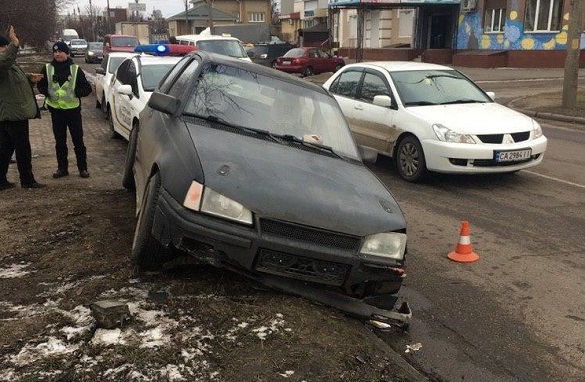 В ДТП у Черкасах зіштовхнулося два автомобілі (ФОТО)