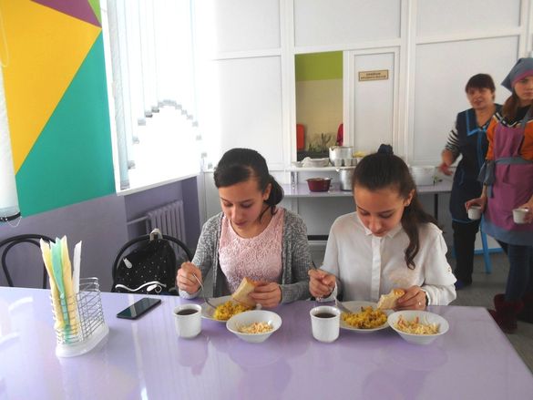 На Черкащині школярам оновили меню за рецептами відомого кулінара