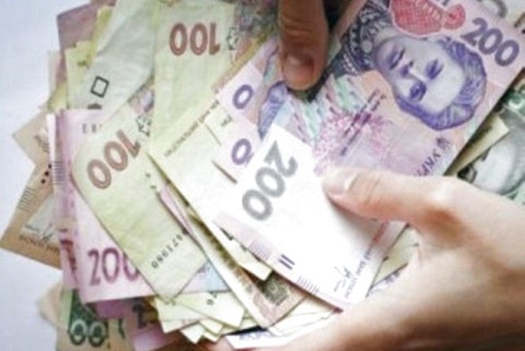 Відмолити гроші: шахраї у Черкасах заволоділи грошима жінки