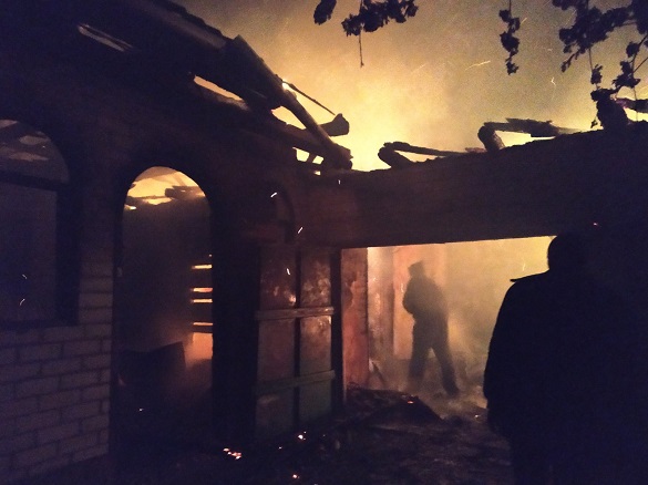 На Черкащині в приватному домоволодінні сталася пожежа (ФОТО)