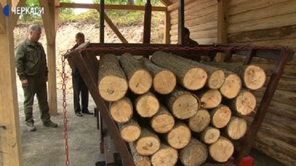 Історія у двісті років: на Черкащині відновили ваги, якими зважували дрова на початку 19 століття (ВІДЕО)
