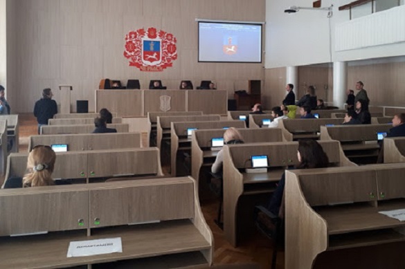 Черкаські депутати не підтримали звільнення Нищика та Бордунос