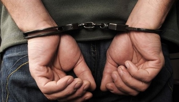 Поліцейського у Черкасах затримали на збуті наркотиків