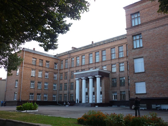 Черкаські школи з 1 вересня можуть запрацювати в звичному режимі