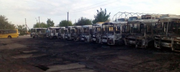 12 автобусів: на Черкащині вночі спалили цілий автопарк (ФОТО)