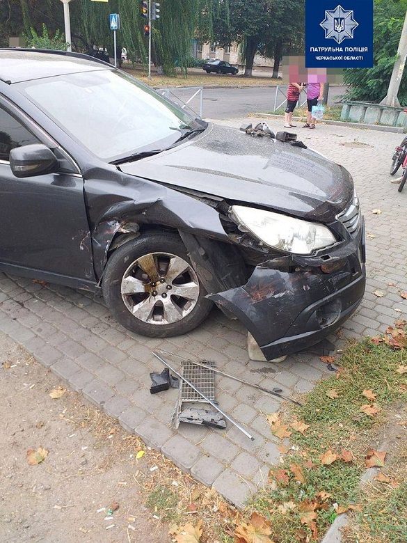 У Черкасах зіштовхнулися два автомобілі: є постраждалий (ФОТО)
