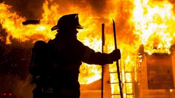 У Черкасах сталася пожежа у виробничому цеху (ВІДЕО)