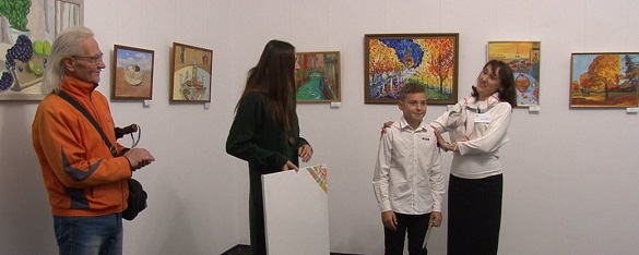 Юний черкащанин відкрив свою першу персональну виставку в Черкасах (ФОТО)