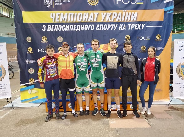 Черкаські велосипедисти стали чемпіонами України
