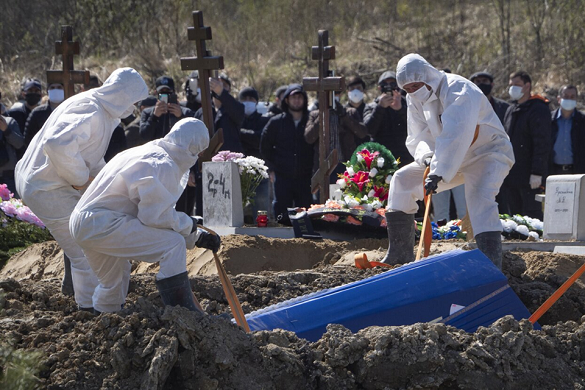 Поховання у землю чи кремація: як відбувається захоронення черкащан, що мали коронавірус