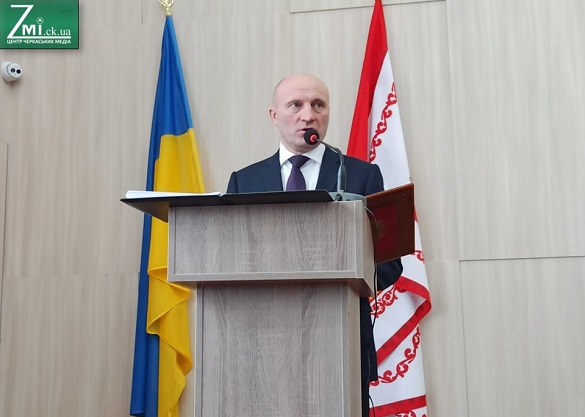 Міський голова Черкас офіційно вибачився перед президентом України (ВІДЕО)