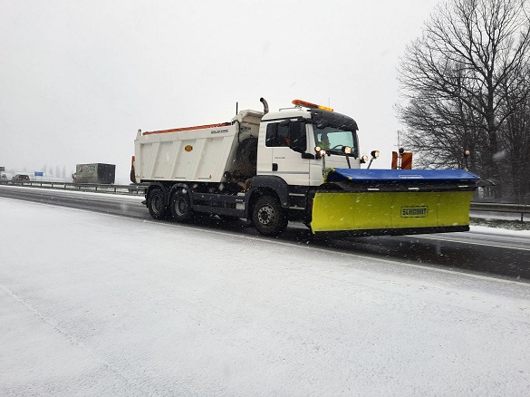 Дороги від снігу в Черкаській області прибирають 130 машин