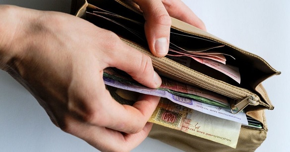 У керівника Черкащини в січні була одна з найнижчих зарплат (ІНФОГРАФІКА)