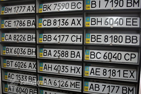 Тепер черкаські номерні знаки для автомобілів можуть бути не тільки в місцевих