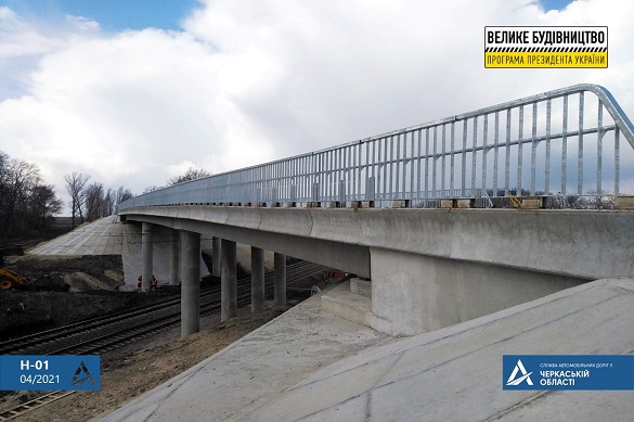 На Черкащині завершується будівництво нового шляхопроводу (ФОТО)
