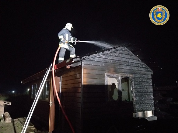 У Черкаській області невідомий підпалив дачний будинок (ФОТО)
