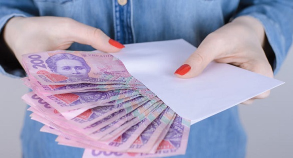 В Україні збільшать розмір мінімальної зарплати
