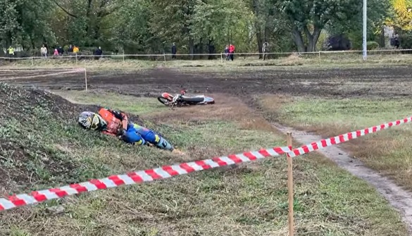 У Черкаській області під час мотокросу травмувався хлопчик (ВІДЕО) 