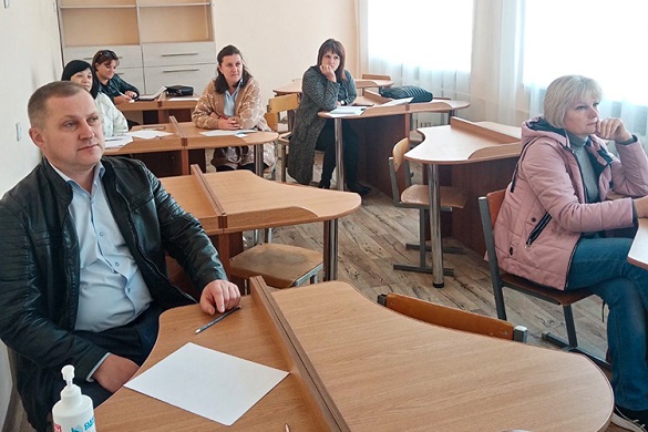 У Звенигородському освітньому центрі готують до складання іспиту на рівень володіння державною мовою