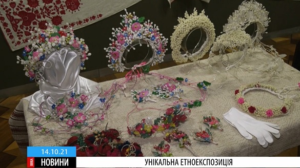 Унікальну колекцію весільних вінків можна побачити в Черкасах (ВІДЕО)