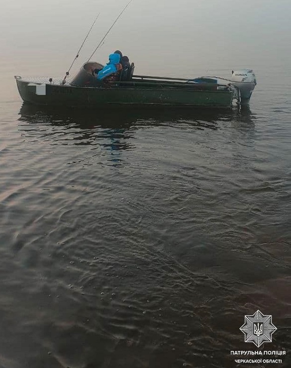 На Черкащині всю ніч шукали рибалок, які заблукали через туман