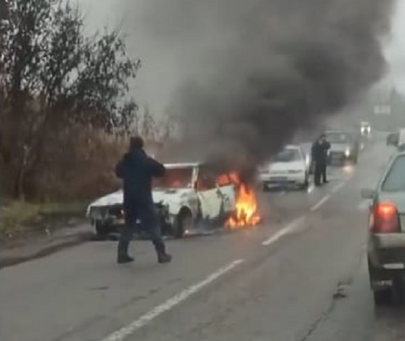 На Черкащині під час руху загорівся автомобіль