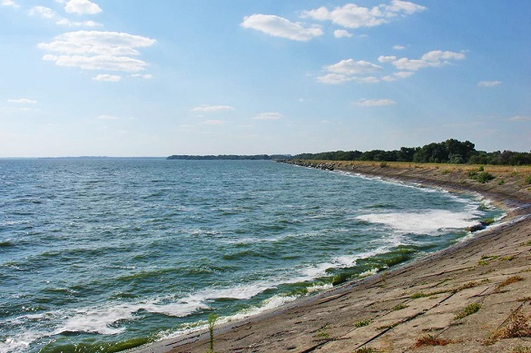 Земельні ділянки на березі Дніпра в Черкаській області мають повернути державі
