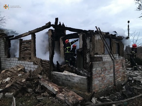 Через підпал на Черкащині горів житловий будинок