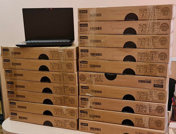 Для черкаських шкіл купили 200 нових ноутбуків