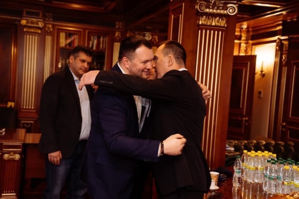 Нинішній та колишній високопосадовці Черкас увійшли до складу керівництва українського боксу