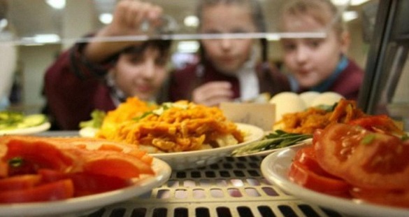 Черкаські школярі почали харчуватися за новим меню: чим годують дітей 