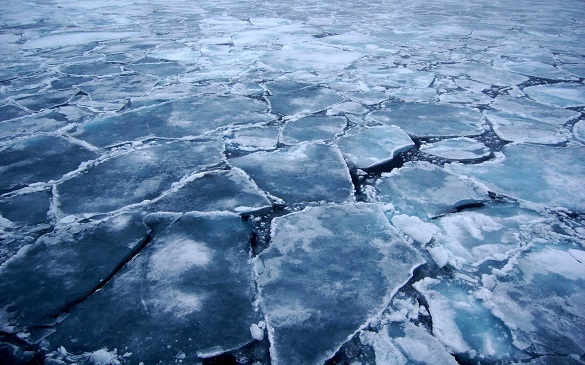 Провалився під лід: у Черкаській області від переохолодження помер рибалка