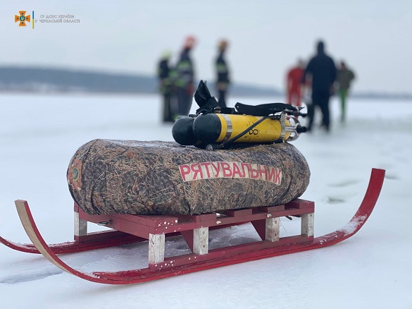 На Золотоніщині врятували рибалку, який провалився під лід