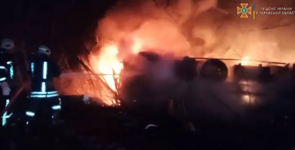 На Черкащині згорів автомобіль DAF (ВІДЕО)