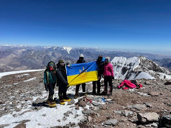 Альпіністка з Черкас підкорила найвищу вершину Америки (ФОТО)