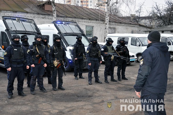 Посилений режим служби поліцейських на Черкащині продовжено