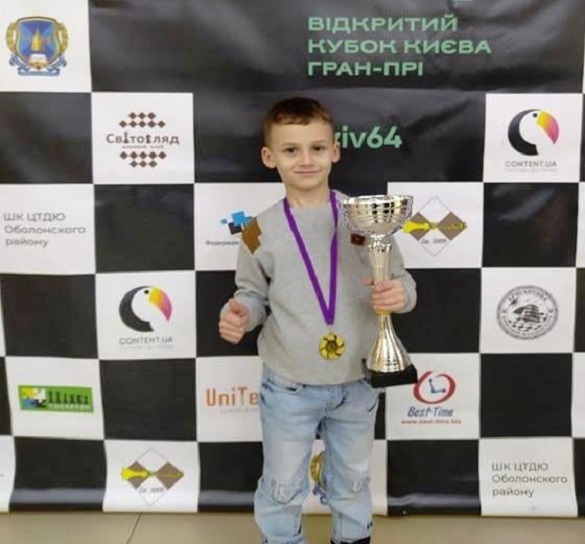 Юний черкащанин став абсолютним переможцем шахового турніру