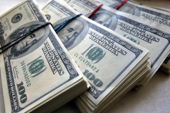 Українцям дозволили знімати іноземну валюту готівкою