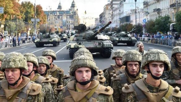 Українці зібрали чверть мільярда на допомогу армії