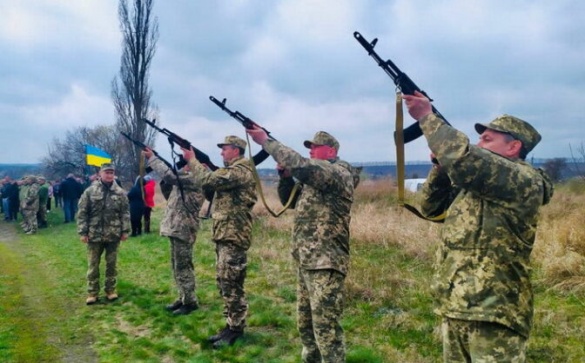 Черкащина попрощалася з шістьма військовими, які загинули за Україну