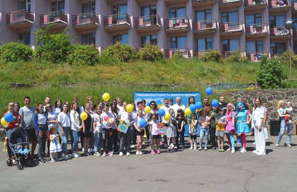 Черкаські волонтери допомагають дітям постраждалим від війни