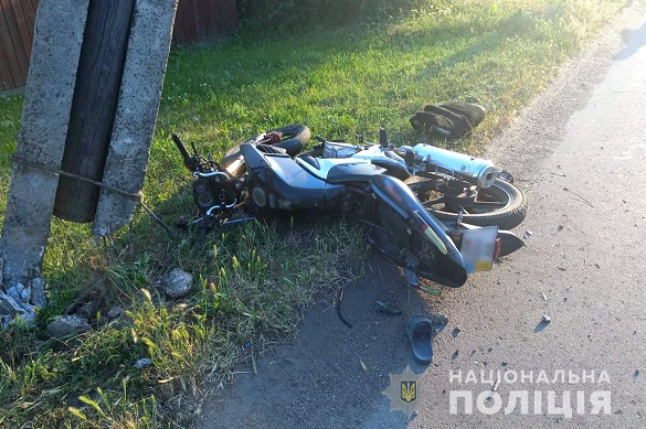 На Черкащині мотоцикліст загинув після зіткнення з електроопорою
