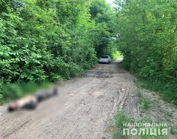 У Черкаській області на вулиці виявили тіло чоловіка
