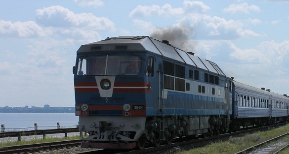 Через обстріл поблизу Черкас зупинився потяг: понад 200 осіб евакуювали 